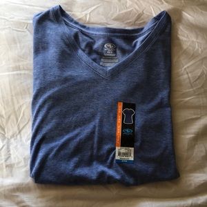 ATHLETIC WORKS Short sleeve tee.